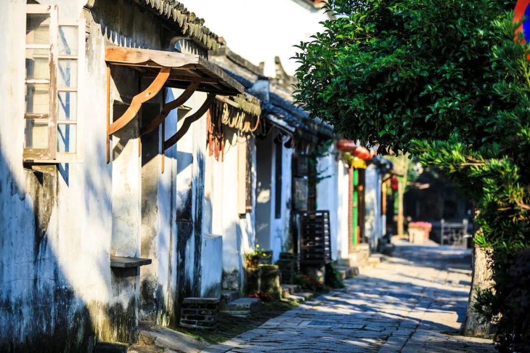 《首席访谈》:影响有影响力的人